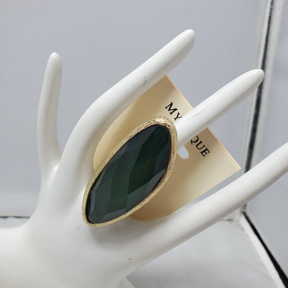Mystique green emerald faceted gold stretch ring - Picture 6 of 6